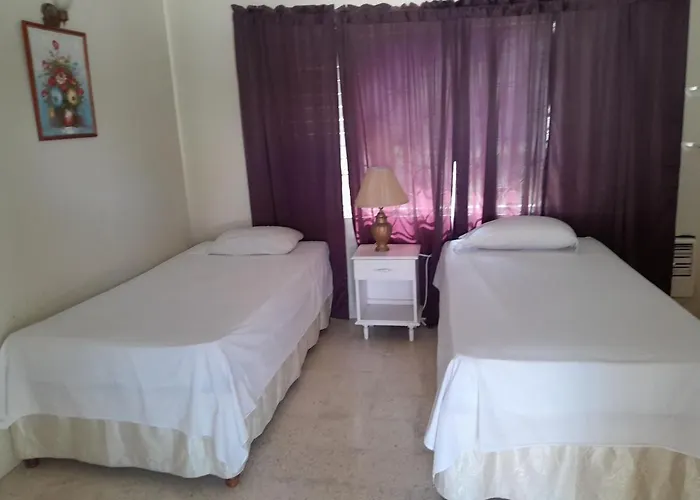 Chinnor-kent Ave Villa Montego Bay