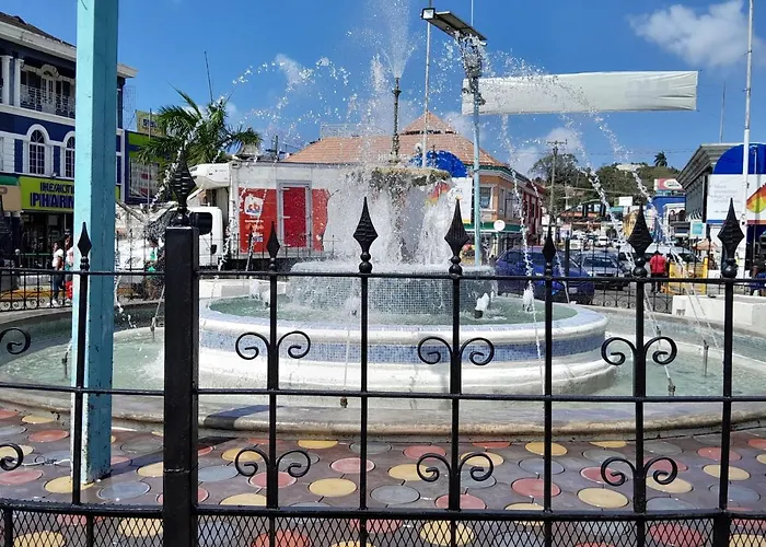 Chinnor-kent Ave Villa Montego Bay