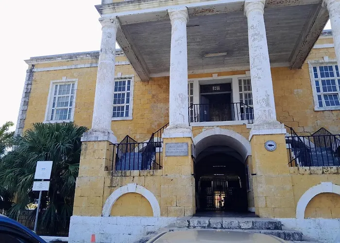 Villa Chinnor-kent Ave Montego Bay